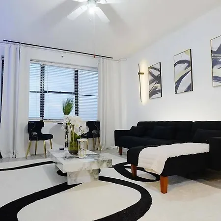 Luxury Skyrise Condo Downtown Jax